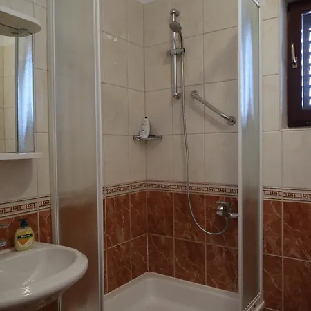 Center Apartment *