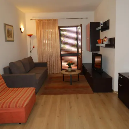 Center * Makarska